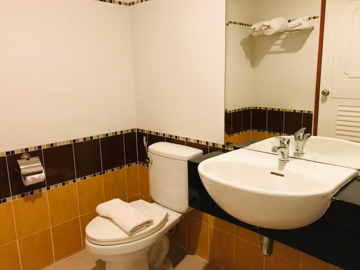 Winner Serviced Apartment Si Maha Phot Eksteriør bilde
